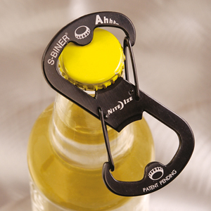 S-vormige karabiner met flesopener