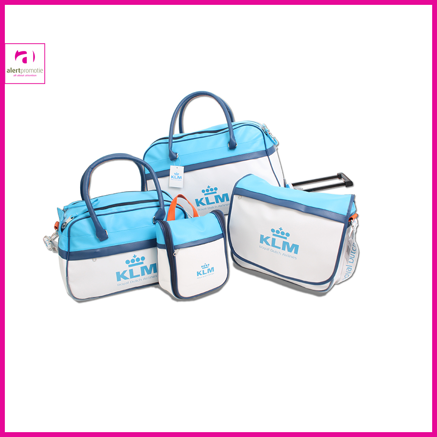 Ophangbare retro toillettas van PU leer met logo Ophangbare retro toillettas van PU leer met logo